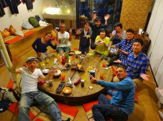 Matsumoto: Pot luck dinner at Candela Guesthouse